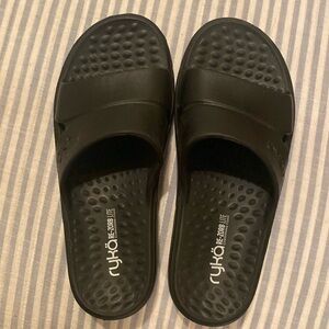 Rykä Sandals